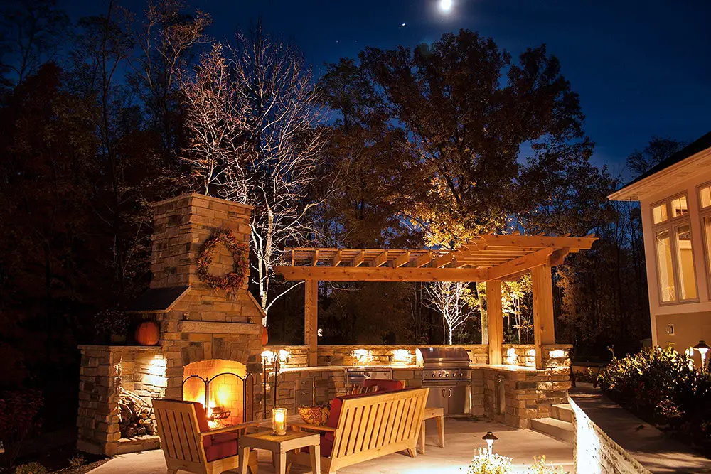 Designing a Four‑Season Outdoor Kitchen and Fireplace in Northeast Ohio